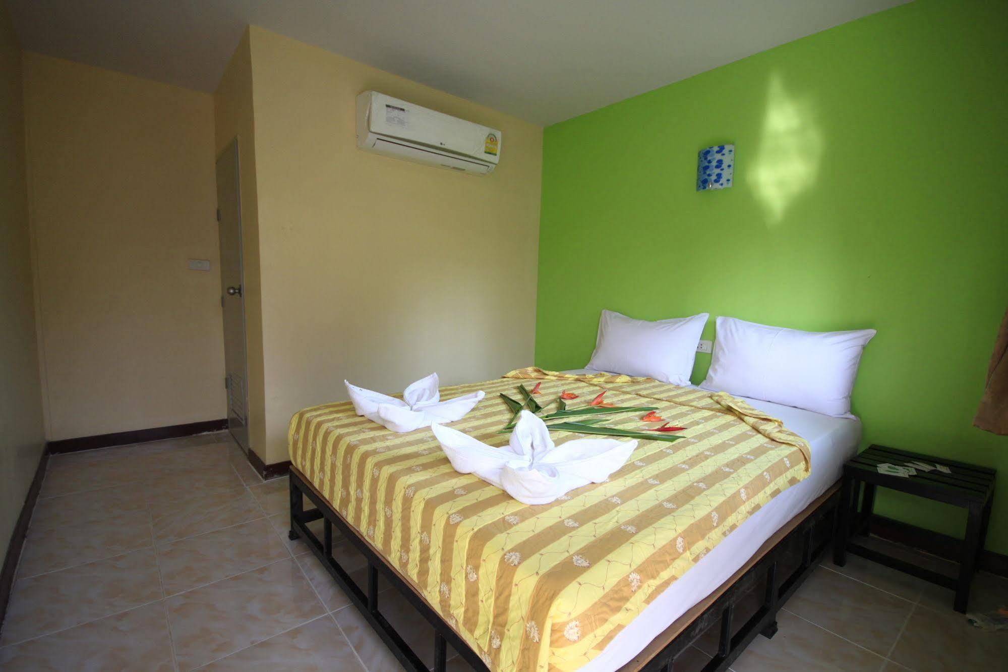 Pongpan House Phi Phi Apartment ภายนอก รูปภาพ